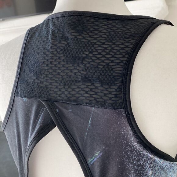 Nanette Lepore Tunic Key Hole Tank Top Black Pink Side Slit Workout Exercises M - Picture 3 of 10